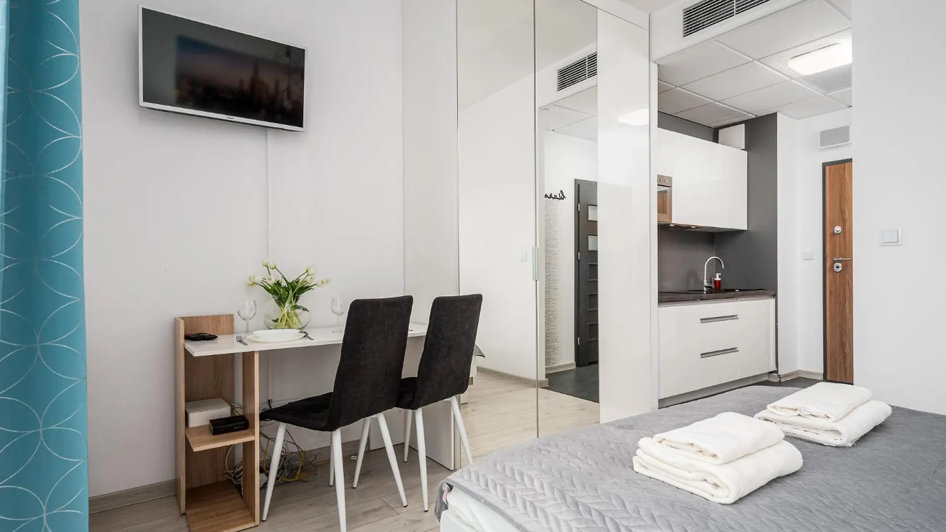 Apartment Prymasa Tysiaclecia 83A City Center View By Perfect Apart Warsaw